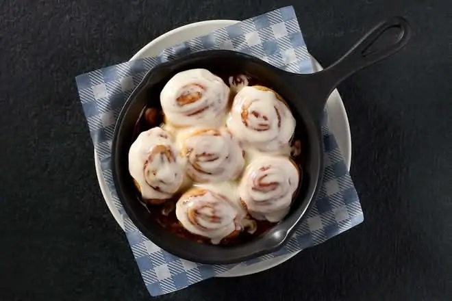 Cinnamon Roll Skillet