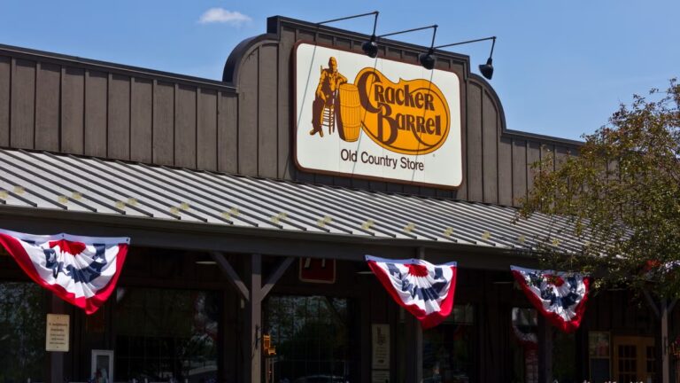 Is Cracker Barrel Open on Christmas Day