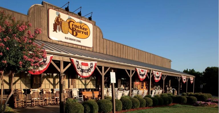 What Time Does Cracker Barrel Open on Weekdays and Weekends